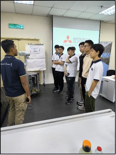 Demokit 3: ASSISTA Collaborative Robot (Cobot)